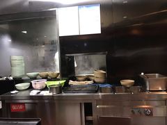 -亮亮面馆(经六路店)