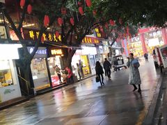 -八一好吃街·高品美食广场