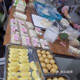 二楼是蔬菜，豆制品，水果等，这里品种齐全，价格公道