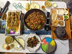 -刘姐啤酒鱼民族演艺餐厅(西街总店)