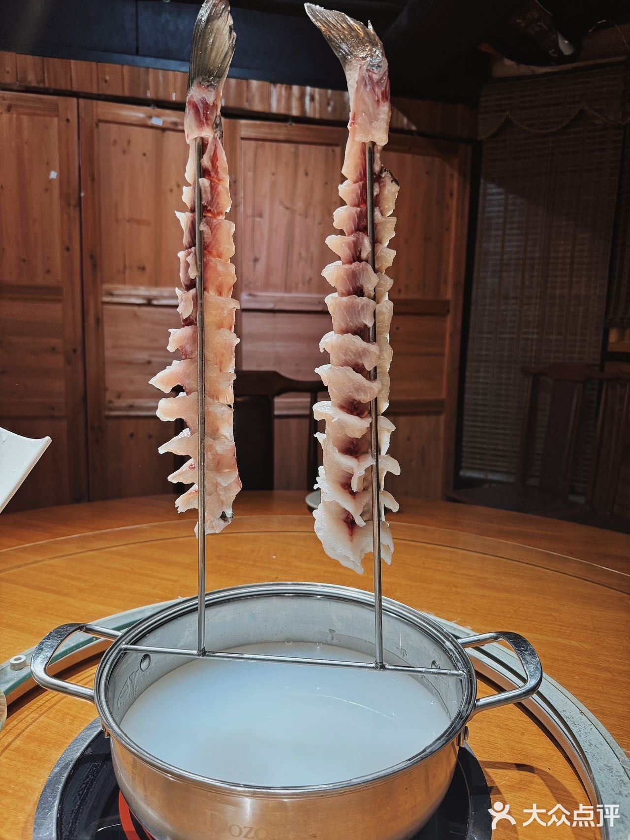 佛山探店 | 被这个无骨千层鱼吊法吸引住