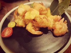 凤梨樱桃虾球-望湘园·洞庭渔宴(浦江欢乐颂店)