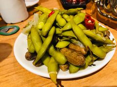 花生毛豆-喝丢一只鞋辣炒海鲜小烧烤(三八广场店)