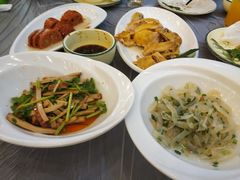 -侬佳蒸菜馆(听潮店)