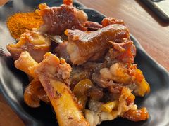 -鸿浩扒猪脚米线