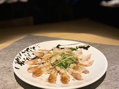 薄切鲜鱼片-穹六人间 people 6(岳阳路店)