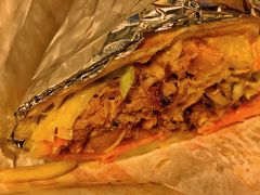 沙尔玛鸡肉卷-YallaYalla丫拉中东料理小吃·清真(太古里店)