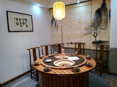 包厢-锅来乐地锅鸡(安亭店)