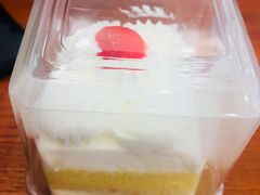 -红宝石·鲜奶小方·海派西点房(南丹店)