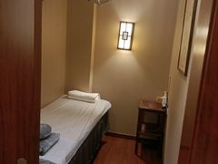 -裕和堂中医推拿艾灸(太古汇臻品店)