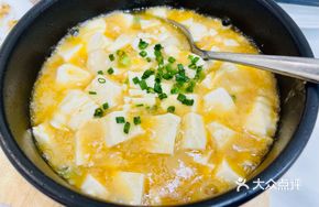 Crab Roe and Shrimp Stewed Tofu
