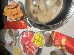 -三人行骨头王火锅(长寿店)
