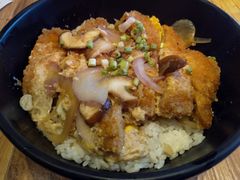 寿喜厚切猪排烩饭-玛格萝妮(汇智国际商业中心店)