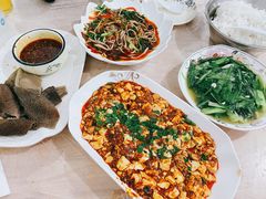-洪霞餐馆
