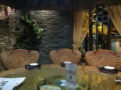 -春天里·老街坊餐厅(港隆广场店)