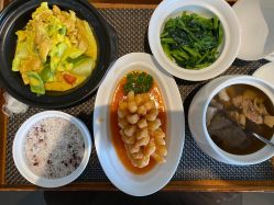-臻康乃馨月子中心(集美店)