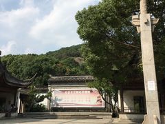 -灵岩山风景区