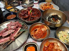 -草家酱蟹炭火烤肉店(珲春南路一店)
