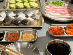 -围炉肉舍丹东海鲜烤肉·烤活鳗(步行街店)