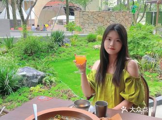 被阿云朵仓里的秘密花园餐厅美哭了