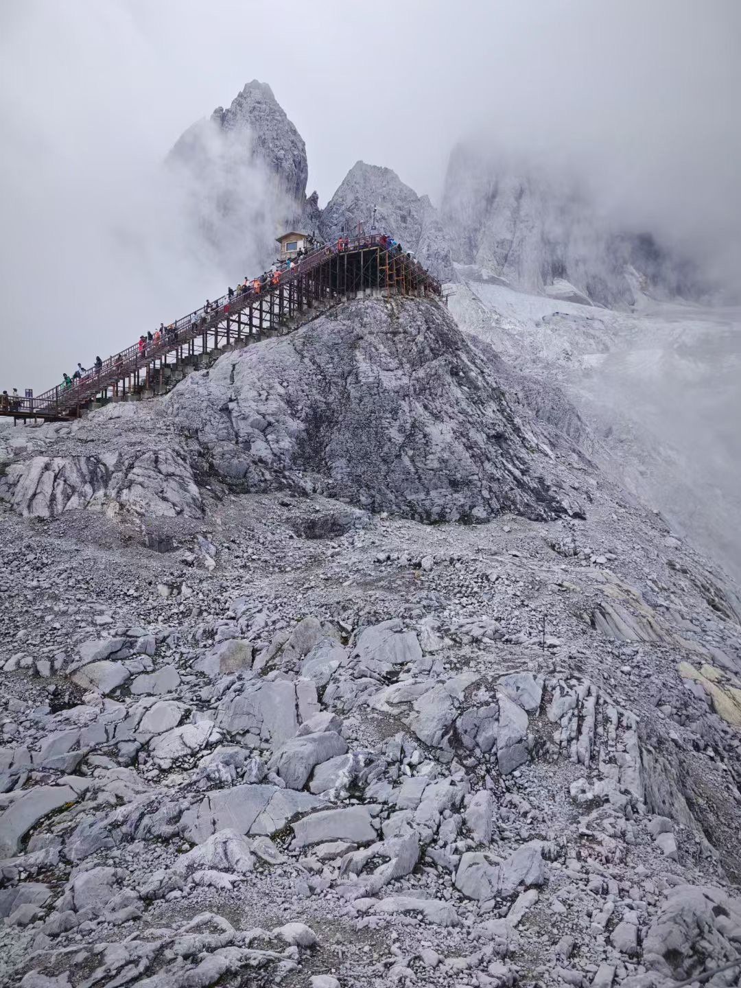 玉龙雪山,一座令人心醉神迷的圣山