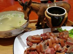 -乔家小院•非遗驴肉•青岛菜(滨河路店)