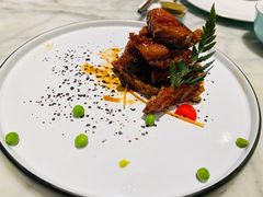 本帮熏鱼-蝶园·装修中(BFC外滩金融中心店)