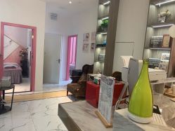 -纤指百魅美甲美睫