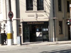 -Fridi Patisserie Cafe