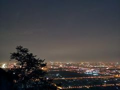 -鬼笑石后山停车场