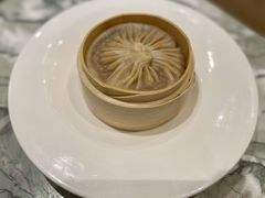蟹黄汤包-萬國春·中菜馆(颐和公馆店)
