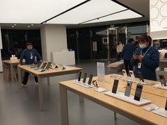 -华为授权体验店(中山公园来福士)