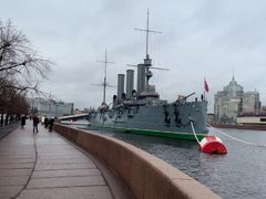 -阿芙乐尔号巡洋舰