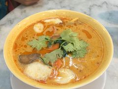 -邢泰记