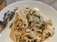 -渝信川菜 · 川味家常菜(财富购物中心店)