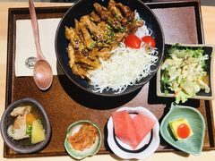 -本格丼·炭火烤肉饭(大悦路成都大悦城店)