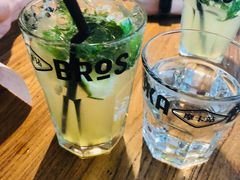 -Moka Bros 摩卡站(西单大悦城店)