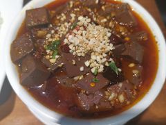 -炉小二铜锅牛蛙•川湘菜(三里屯店)