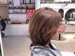 -BULB STUDIO 巴柏明星发型工作室