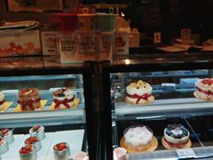 -花花卷卷·鲜食蛋糕(静安久光百货店)