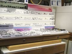 -爱视眸Eyeblling眼镜·依视路·蔡司镜片折扣店(百联南方商城购物中心)