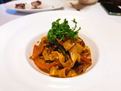 黑椒牛柳丝炒意面-牛排家(北京长安街英皇集团中心店)