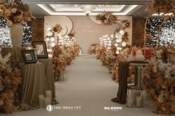 -深度婚礼策划·宴会布置·高端私人创意定制