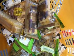 -来伊份(仙霞路五店)