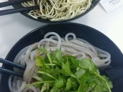 -一品郑记重庆牛肉米线馆(东泰路店)