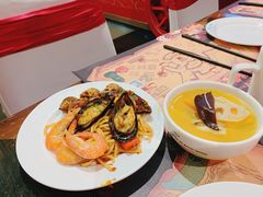 -四海一家自助餐(益田假日广场店)