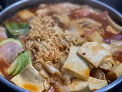传统部队火锅-the frypan韩国炸鸡啤酒(五路居店)