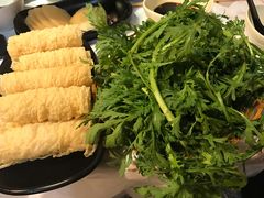 -鲜入围煮花胶鸡海鲜火锅