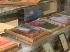 -大中华希尔顿酒店-念自助餐·嗨啤·小龙虾