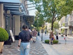 -比斯特上海购物村精品奥特莱斯